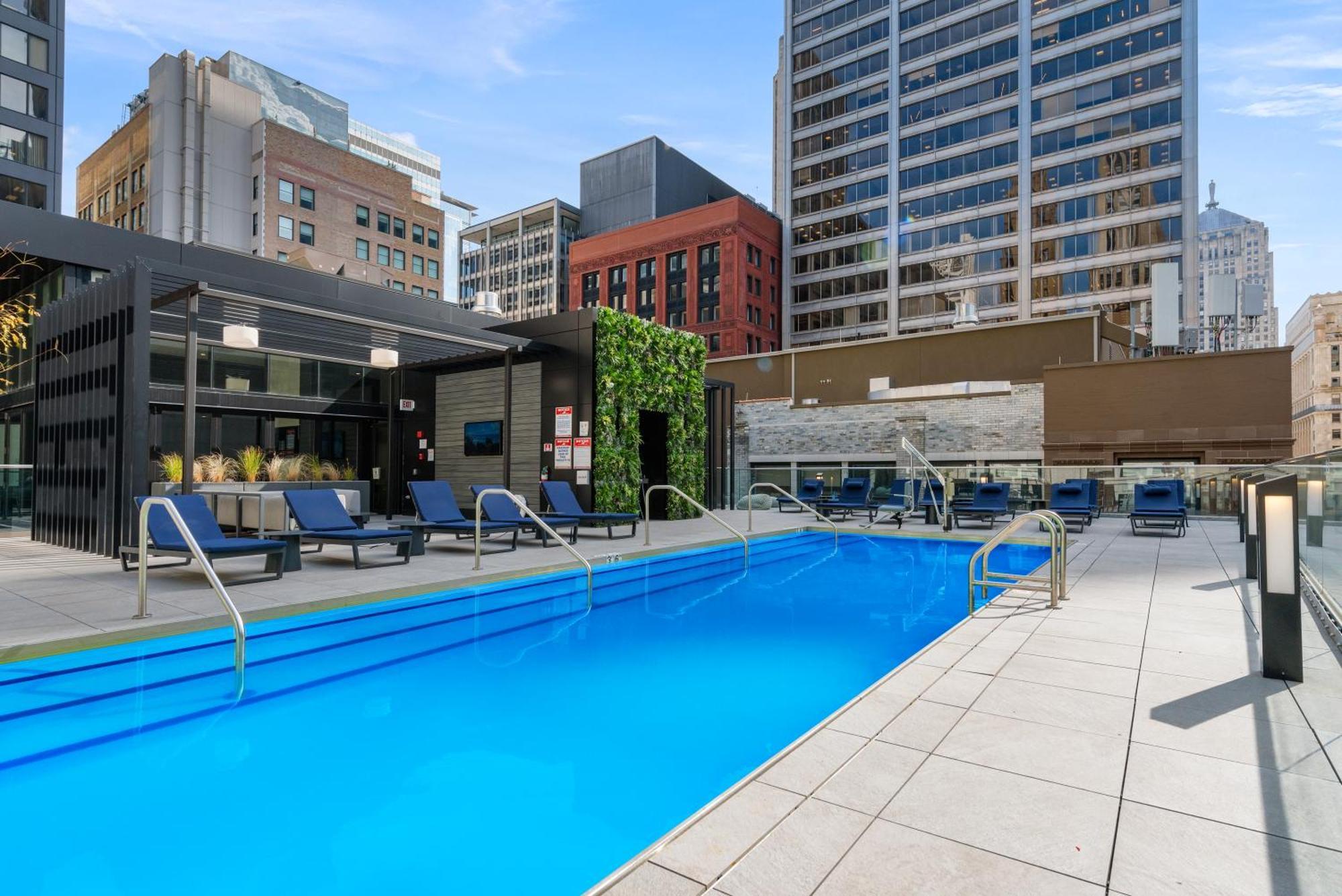 Experience Downtown Chicago At Millennium - Luxury Apartments In The Loop Exterior foto