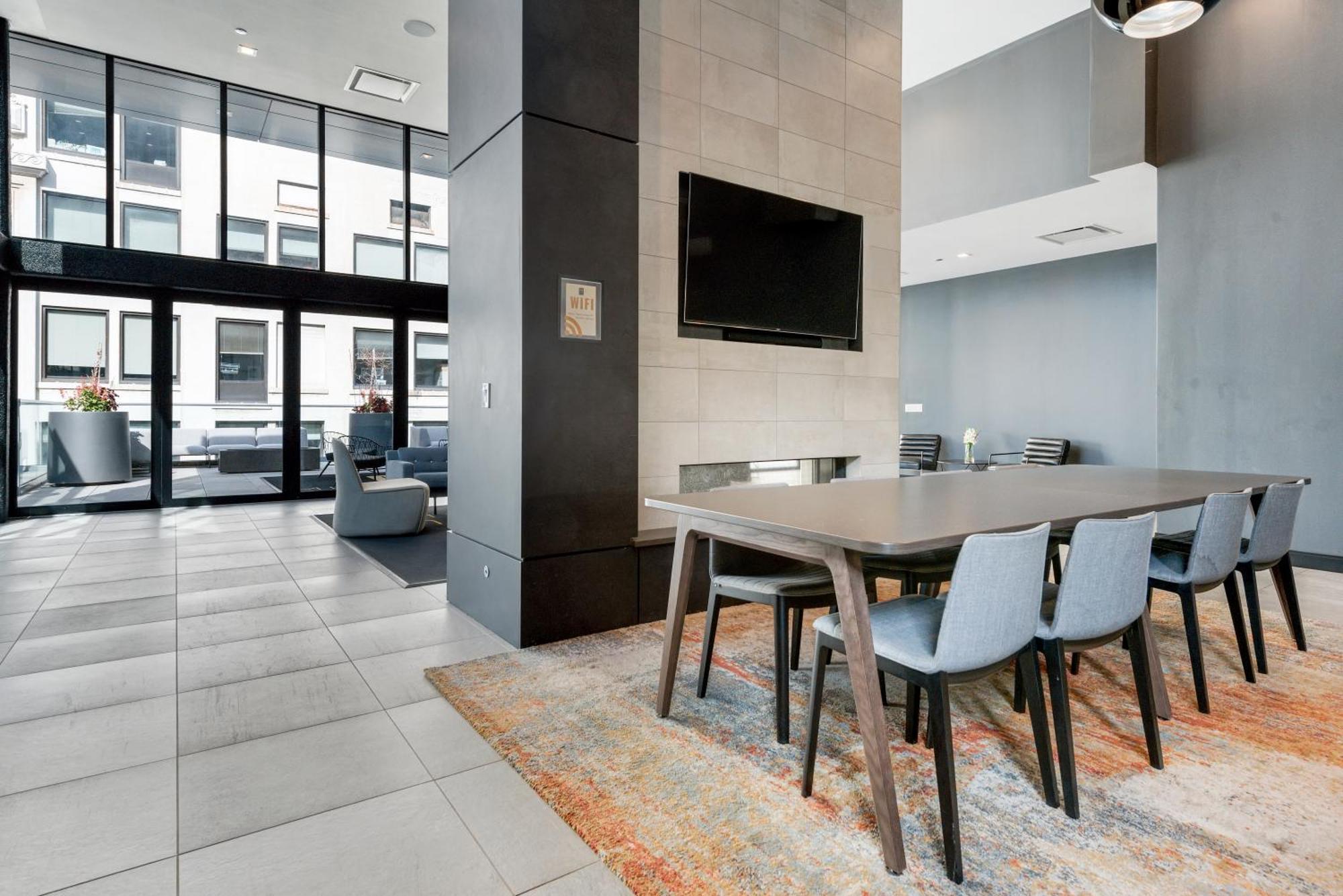 Experience Downtown Chicago At Millennium - Luxury Apartments In The Loop Exterior foto
